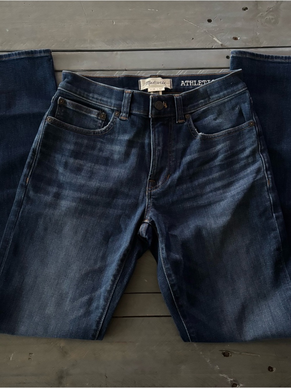 NWOT Madewell Womens Athletic Slim Straight Jeans in Indigo Blue 28x32